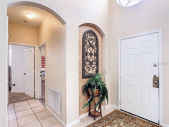 5th image of 8028 King Palm Cir