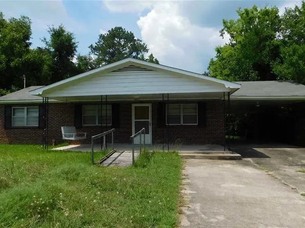 104 Flanders Dr, Warner Robins, GA 31093