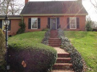 1 Chestnut Dr, Huntington, WV 25705