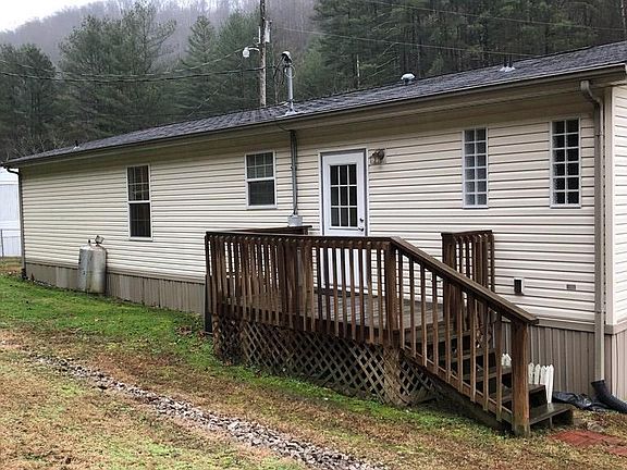 3rd image of 25 Hummingbird Ln