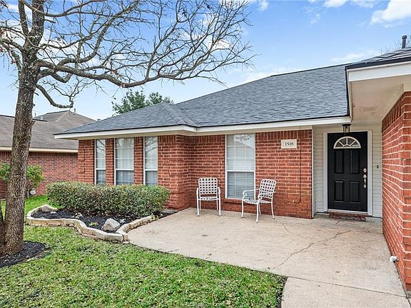 3rd image of 1518 Front Royal Dr