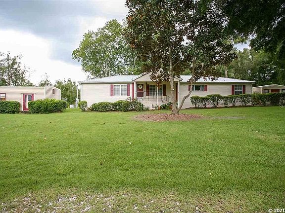 4th image of 19401 SW 30th Ave