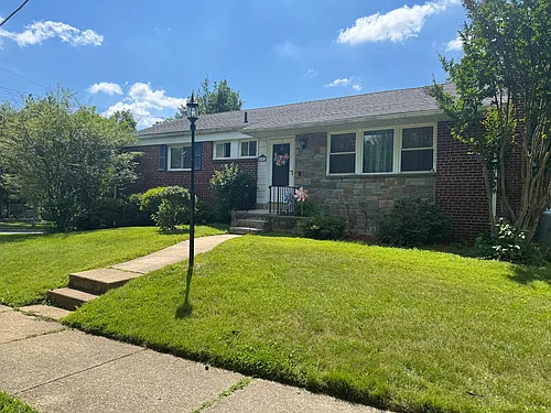 3903 Underwood St Photo 1