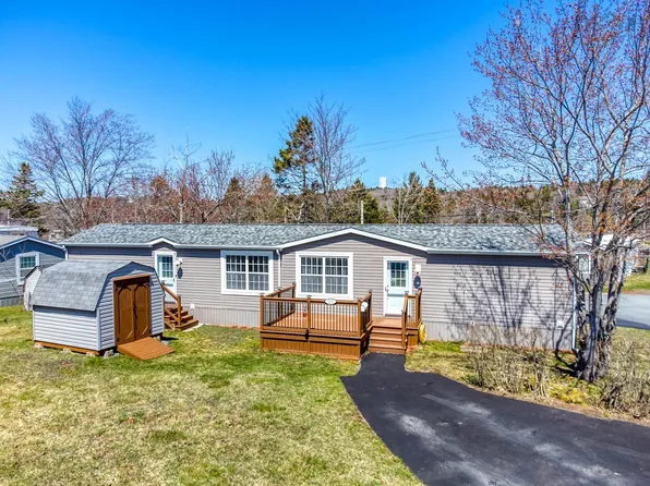 1103 Susan Dr, Halifax, NS B4E 1P2