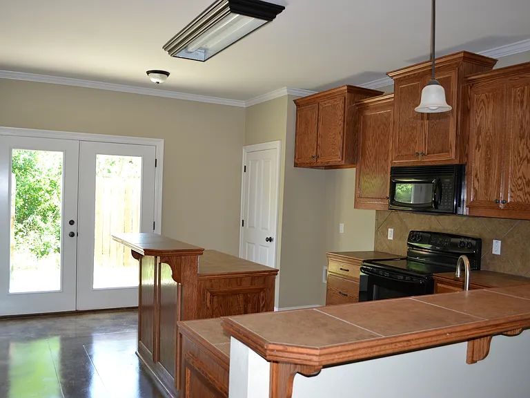 12367B Village Dr — Photo 5