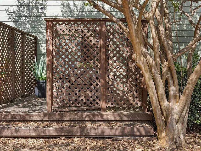 900 Taulbee Ln — Photo 20