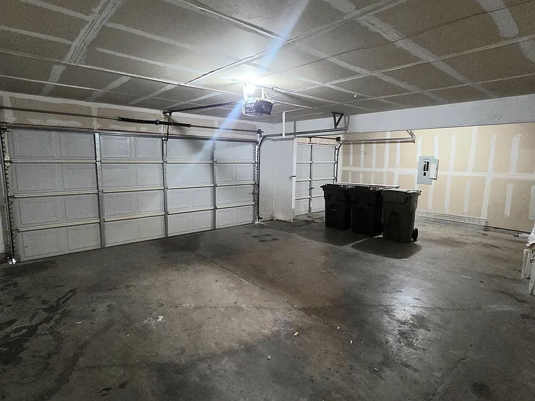 8103 Zephyr Ct — Photo 14