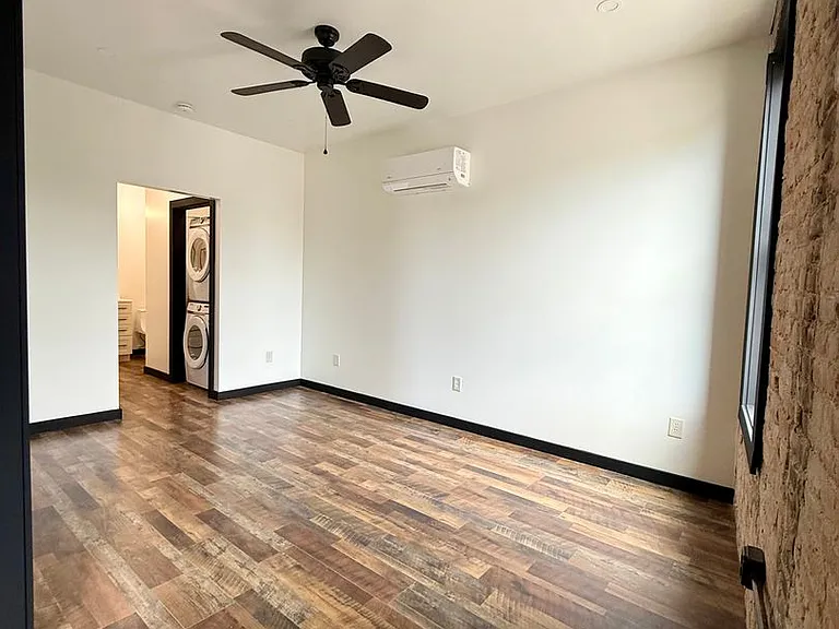 101 N Jefferson St — Photo 16