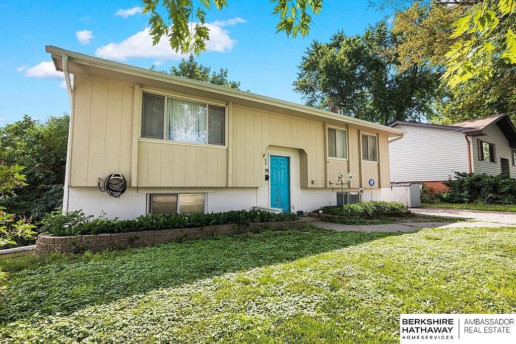 7820 Terry Dr, La Vista, NE 68128 Zillow