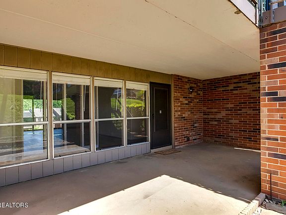 3rd image of 400 Dublin Dr #B193