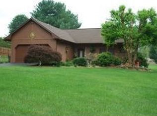 103 Poplar Grove Rd, Johnson City, TN 37601