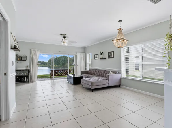 4822 Palmbrooke Circle, West Palm Beach, FL 33417