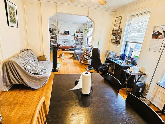 5th image of 1200 W Farwell Ave #1E
