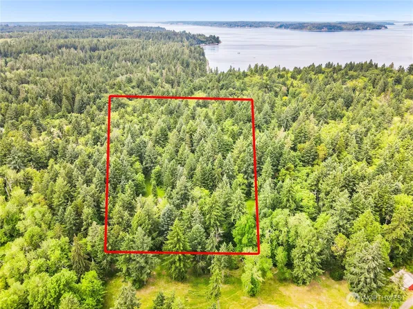 7410 Grayhawk Lane NE, Olympia, WA 98516