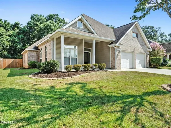 2405 Rue Beaux Chenes, Ocean Springs, MS 39564