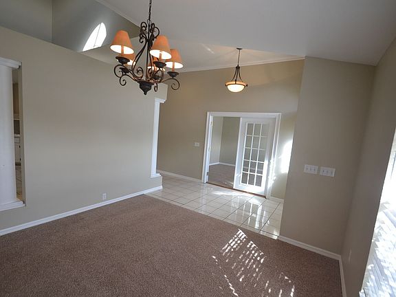 4th image of 2014 Alafia Oaks Dr