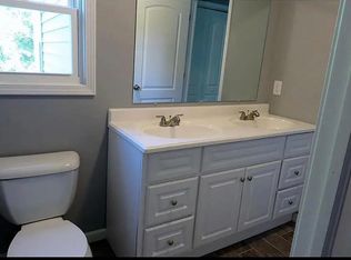 106 Green Acres Dr, Liverpool, NY 13090