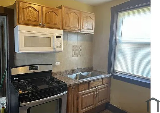 5611 W Le Moyne St — Photo 6