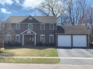 4 Parr Cir, Rochester, NY 14617