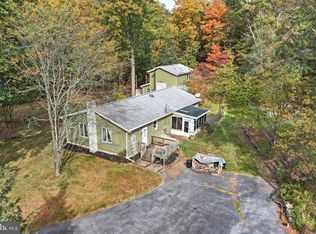 525 Stone Jug Rd, Lewisberry, PA 17339