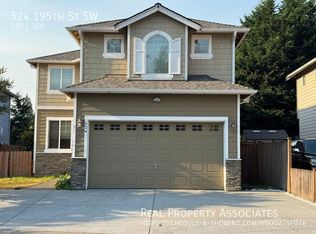 524 195th St SW, Lynnwood, WA 98036
