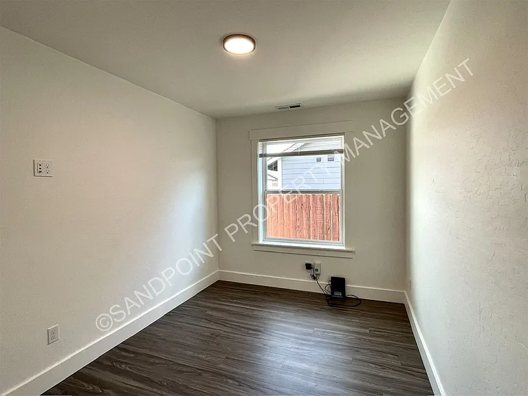 3101 Spring Creek Way — Photo 29