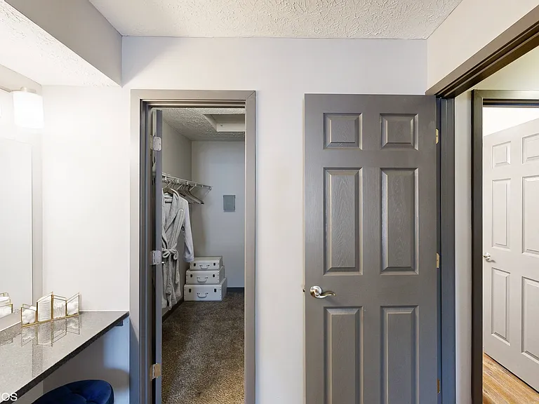 Silvertree at Little Turtle Apartments — Photo 19