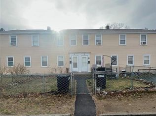 8-12 Kelly Pl, Springfield, MA 01104