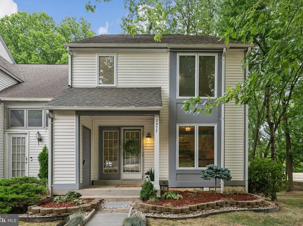 3977 Acorn Ridge Ct, Fairfax, VA 22033