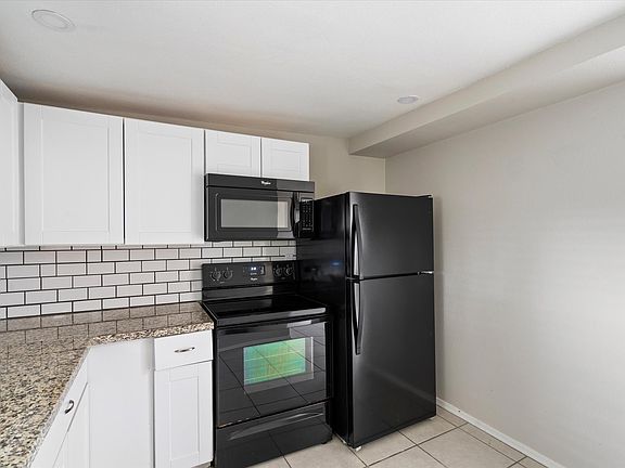 5th image of 703 W 1st Pl #4