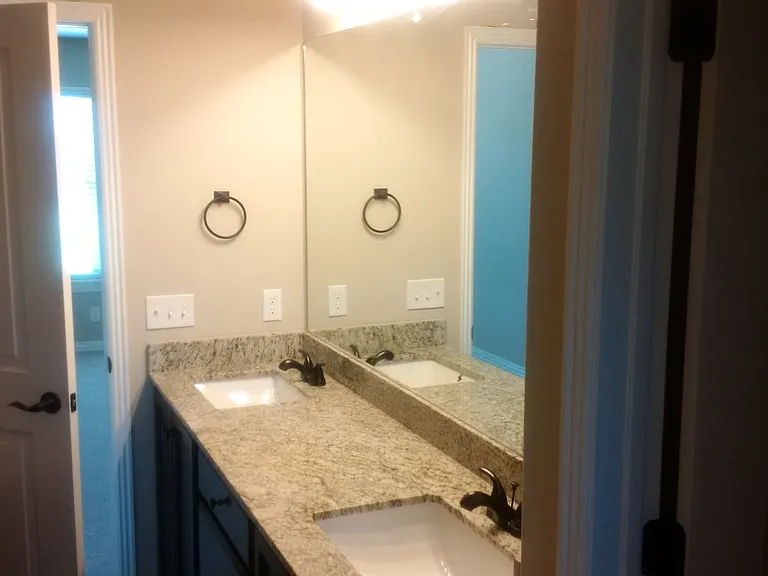 1486 S Blue Willow Ave — Photo 4