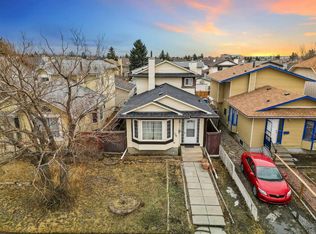 336 N Whitworth Way NE, Calgary, AB T1Y6E4
