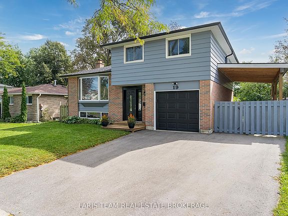 3rd image of 19 Colleen Ave