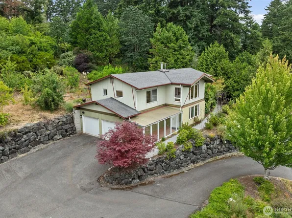 309 129th Street East Avenue, Tacoma, WA 98445