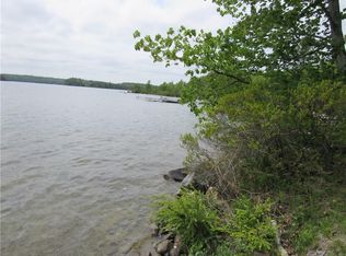 9 N Cove Dr, Oakland, ME 04963