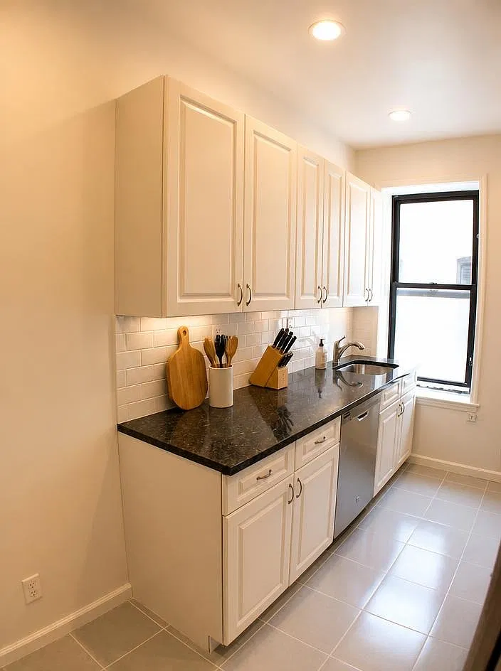 422 61st Street — Photo 3
