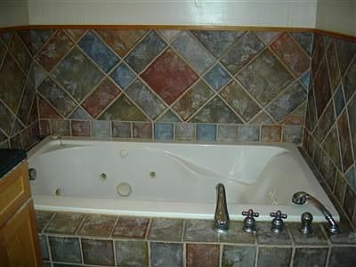 5th image of 1561 Temple Ave