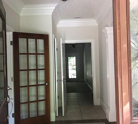5th image of 946 S Lakeshore Dr