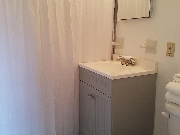 2910 Vassar St — Photo 14