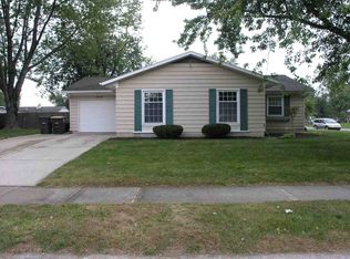 2010 Legoma Dr, Fort Wayne, IN 46819