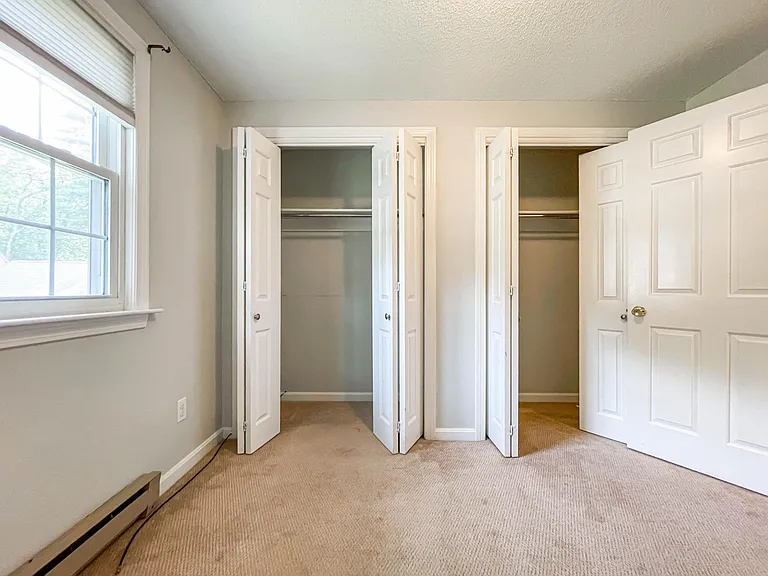 5 Dresden Ct — Photo 54