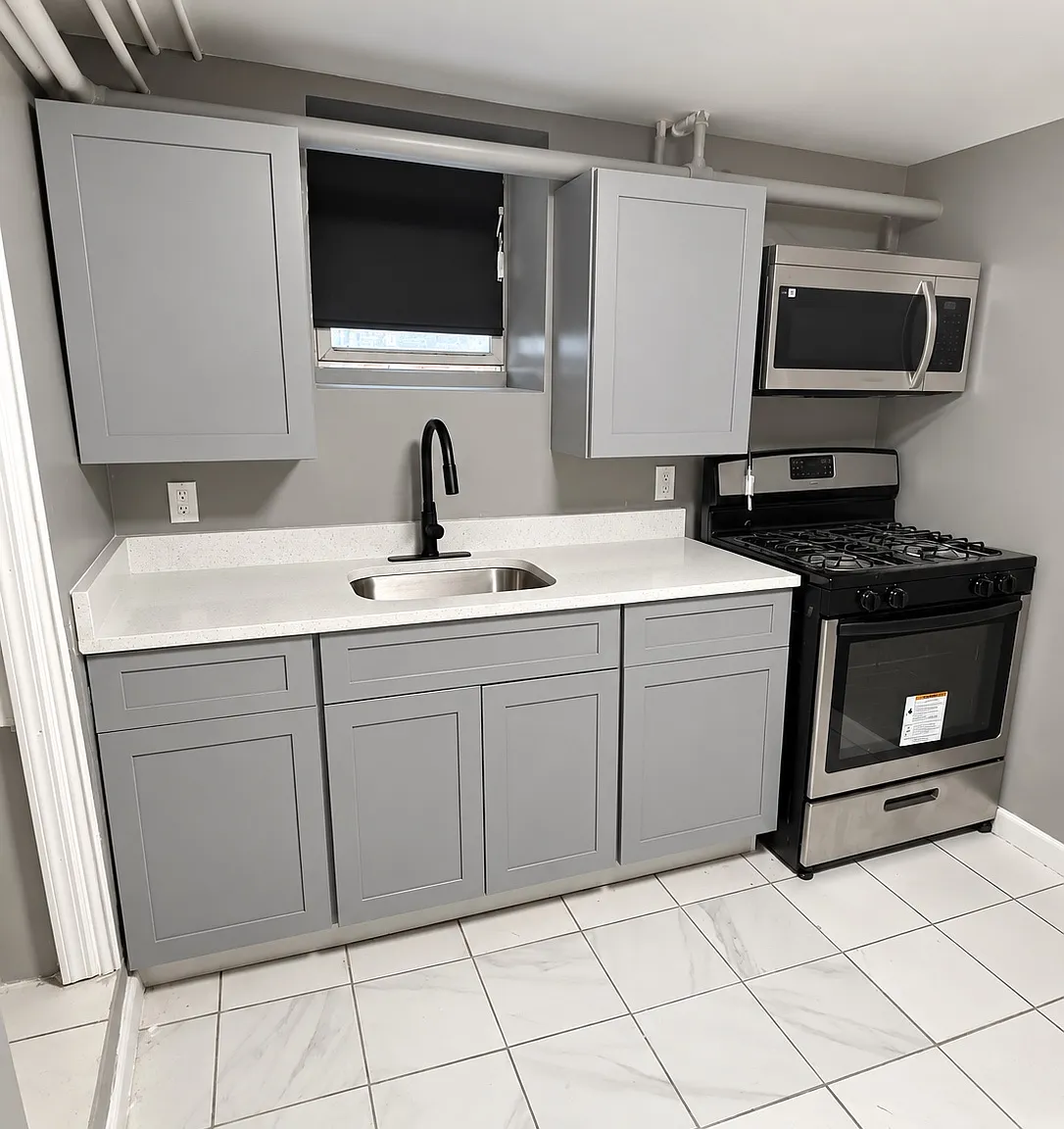Studio, 480 sqft, $1,800 — Photo 3