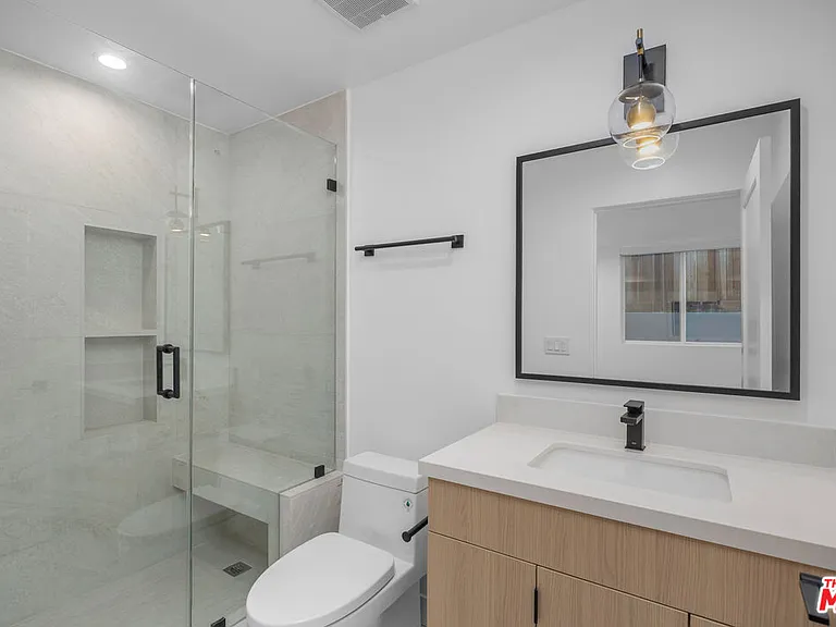 1332 Mohawk St #1/2 — Photo 9
