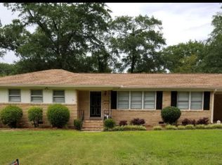 322 Perkins Ln, Camden, SC 29020