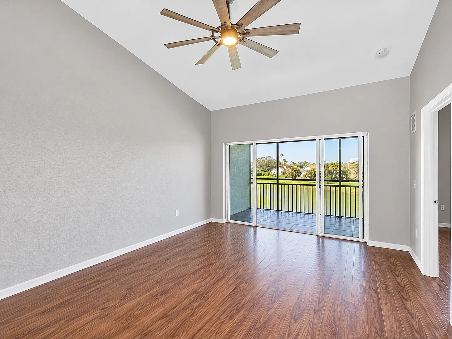 2 bed, 1168 sqft, $1,350 — Photo 4