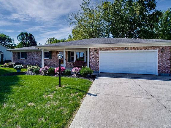 2nd image of 12 Seminole Ln