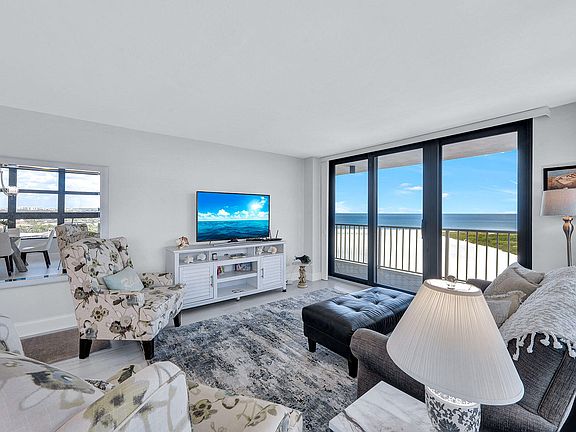 4th image of 260 Seaview Ct APT 1103