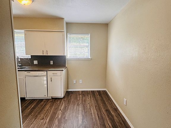 5th image of 5500 Whitaker St APT G