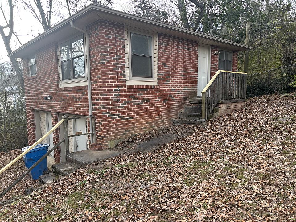 1st image of 410 1/2 Victoria Ave