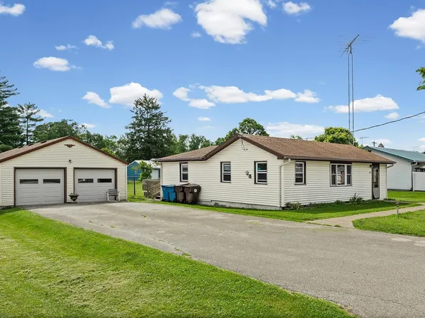 407 N Howard St, Oxford, IN 47971